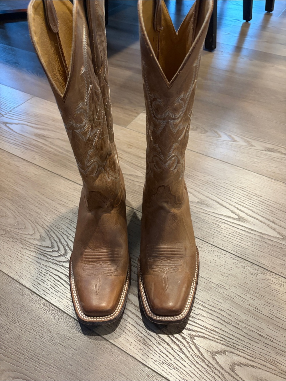 Idyllwind Tan Leather Western Cowboy Boots with Embroidered Shaft - Picture 4 of 6